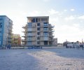 Appartamento trilocale con posto auto e spiaggia privata in vendita al lido degli scacchi – condominio granchio
