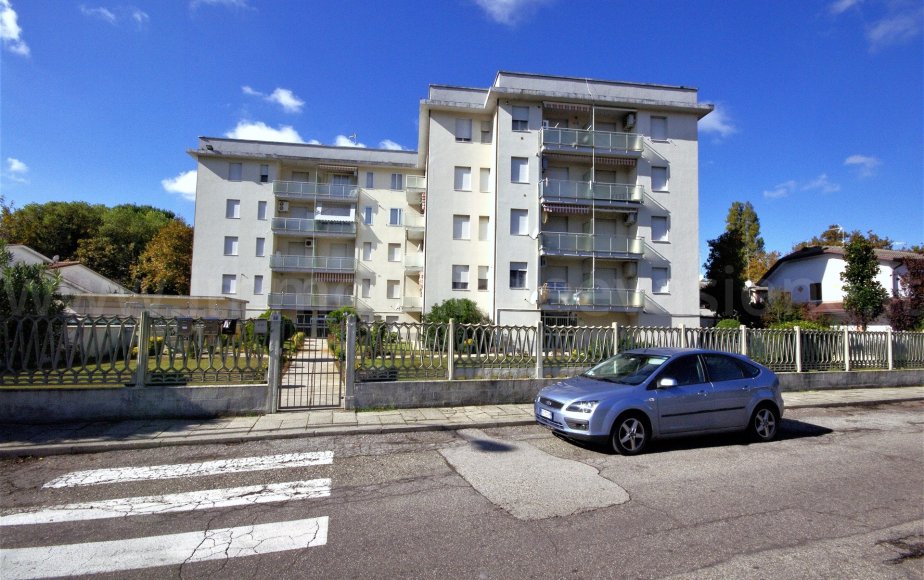 ESTERNO CONDOMINIO