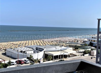 Lido delle nazioni lungomare italia vendesi appartamento vista mare ristrutturato con garage