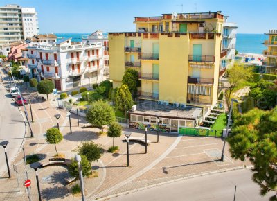 Appartamento trilocale vista mare in vendita sul lungomare del lido di pomposa