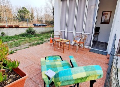 Al lido di pomposa si vende accogliente villetta al piano terra a due passi dal mare