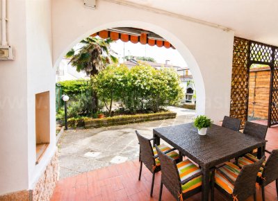 Villetta piano terra con ampio giardino al lido di pomposa – case in vendita ai lidi ferraresi