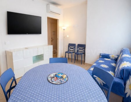 Nettuno – trilocale ristrutturato fronte spiaggia, 6 posti letto in affitto al lido di pomposa