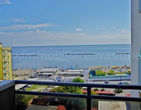 Vendita appartamento rimodernato con vista mare – lido di pomposa, lungomare
